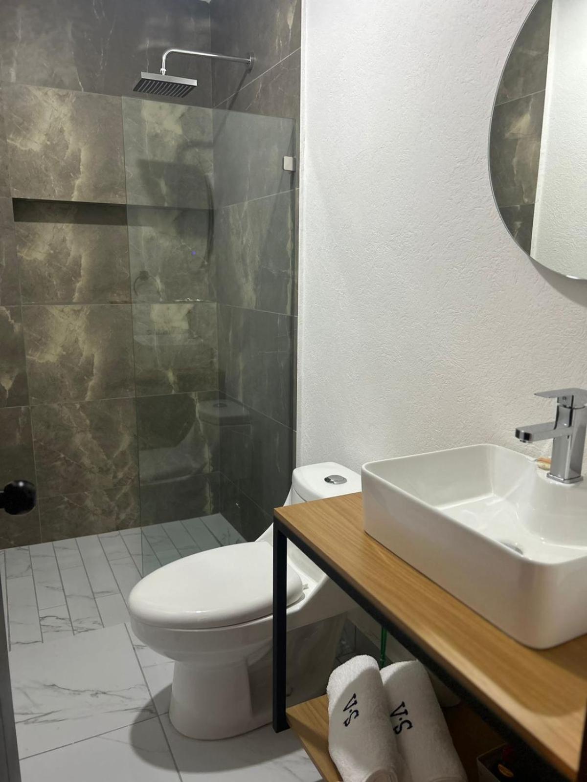 Vidrio Suites Col Americana Guadalajara Luaran gambar